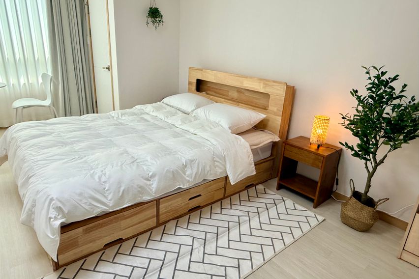 Cozy accommodation, 5 minutes from Hwajeong S 2th image