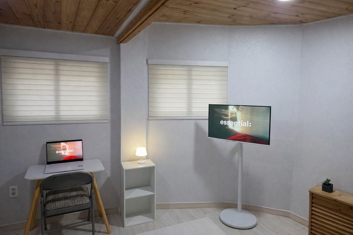 10 minutes from Sinchon Station, attic ✨ 2th image