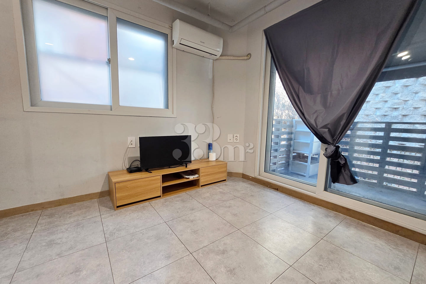 Fully furnished unit with a terrace near Geum 2th image