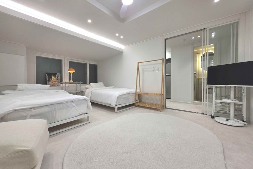 역도보4분1.5룸침대2 0번째 이미지