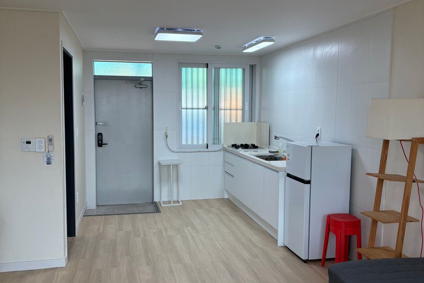 매화나무가 있는 2층 2번째 이미지