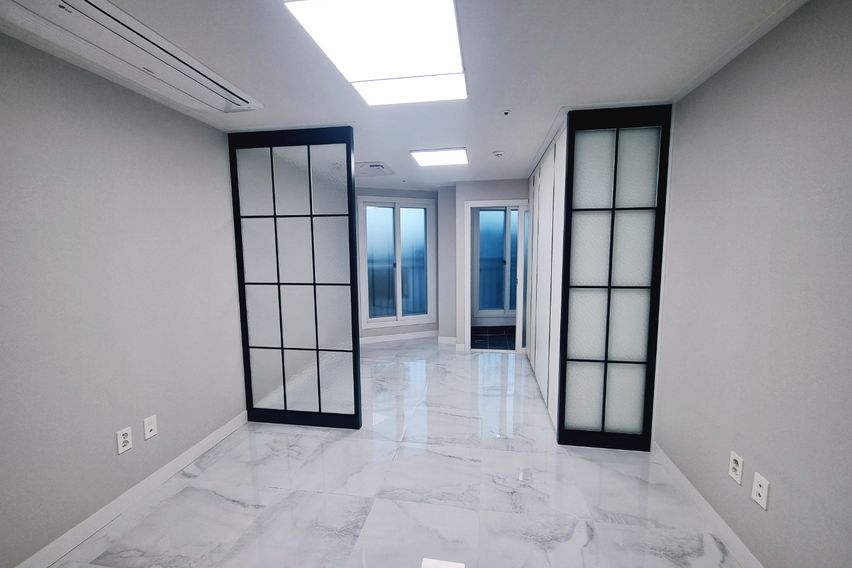 2층 같은 비밀의 지층 1번째 이미지