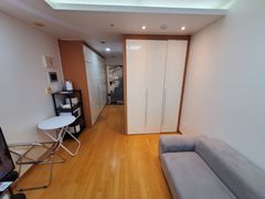 Fully furnished apartment in Daechi-dong, nea 9th image