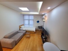 Fully furnished apartment in Daechi-dong, nea 5th image