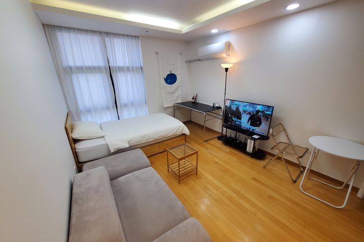 Fully furnished apartment in Daechi-dong, nea 8th image