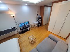 Fully furnished apartment in Daechi-dong, nea 7th image