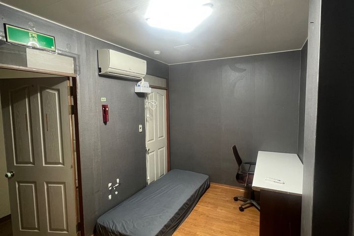 Corridor Type B 1th image