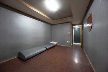 303호