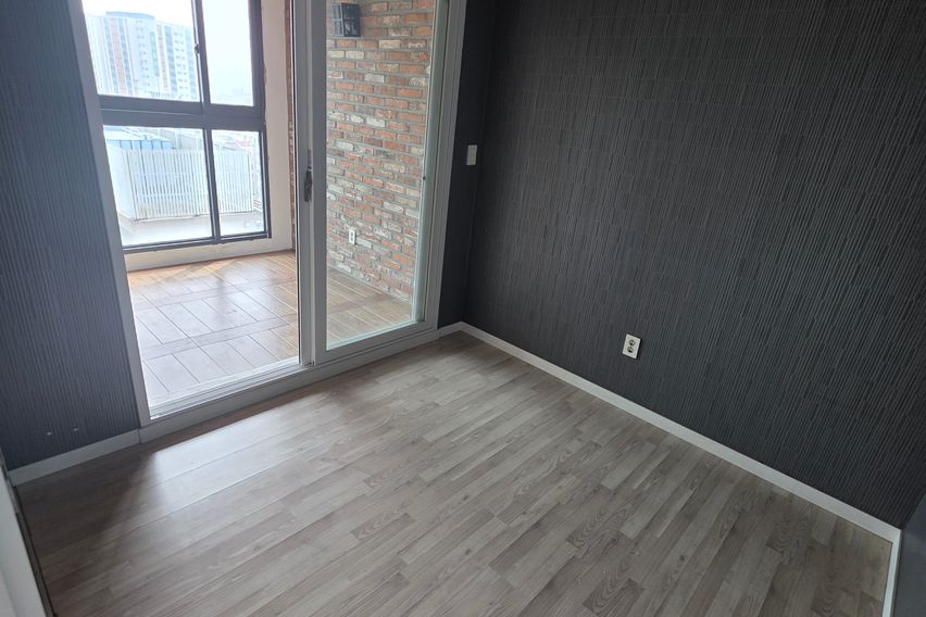 확신의초대형포룸 2번째 이미지