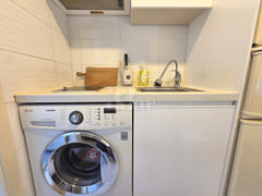 Studio apartment 5 minutes from Sinchon & Ewh 6th image