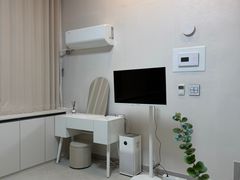 Newly renovated, fully repaired, fog stay 9th image