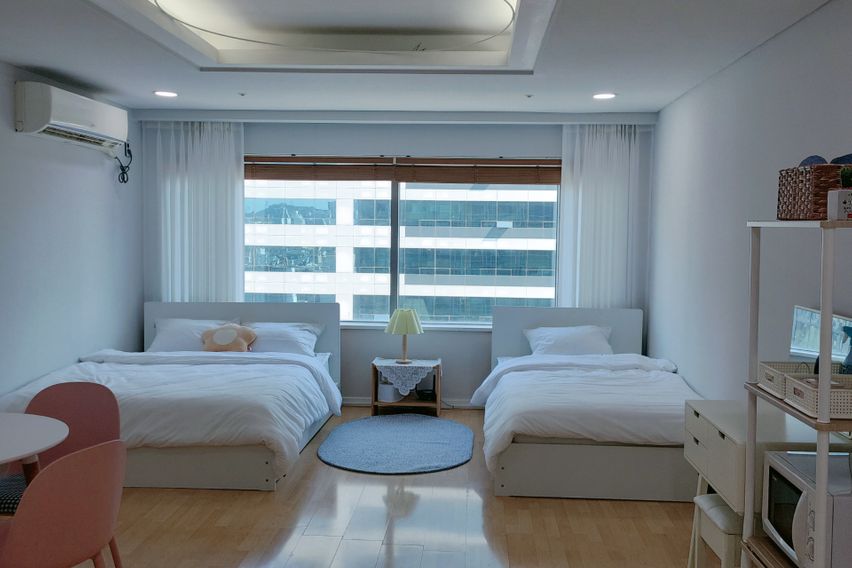 Accommodation in front of Hongdae Exit 1 5th image