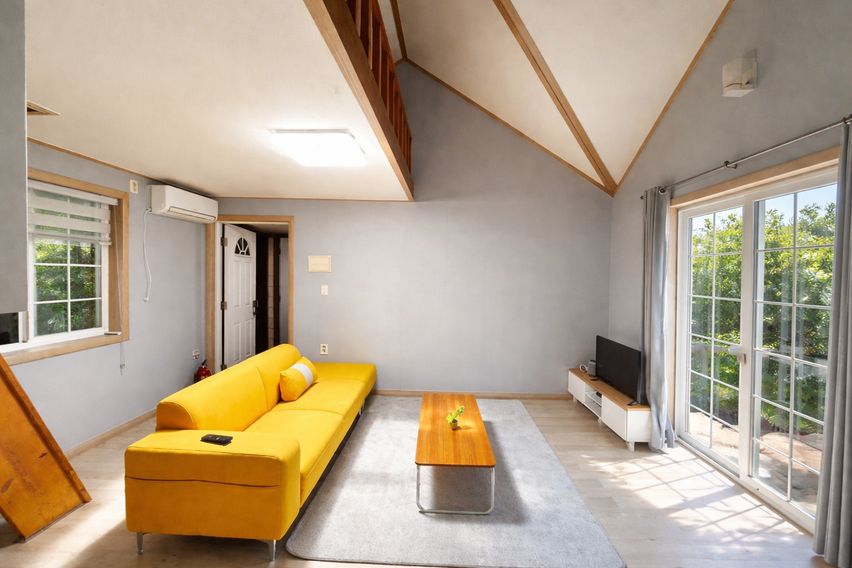 201호(복층,발코니) 1번째 이미지