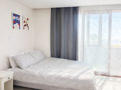 19F Fully Furnished Studio with Plenty of Nat 1th image