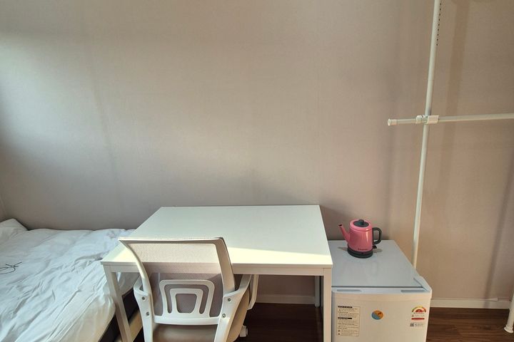 Hotel-style studio apartment (separate type) 3th image