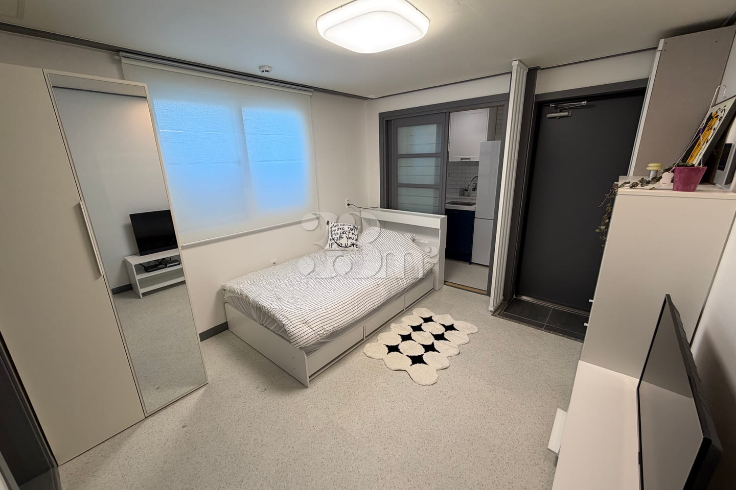 A lovely room near Suseong Market Station 5th image