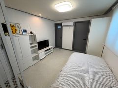 A lovely room near Suseong Market Station 3th image
