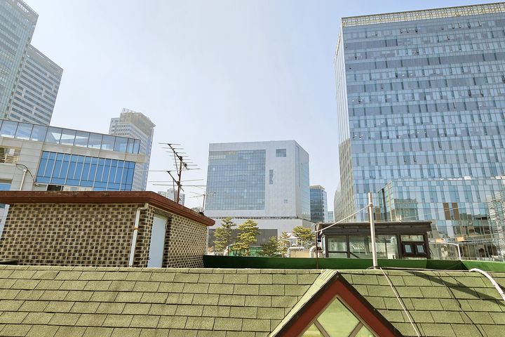 2J House No. 01 14th image