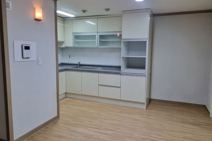 금오산아래구미역뒷뜰 1번째 이미지