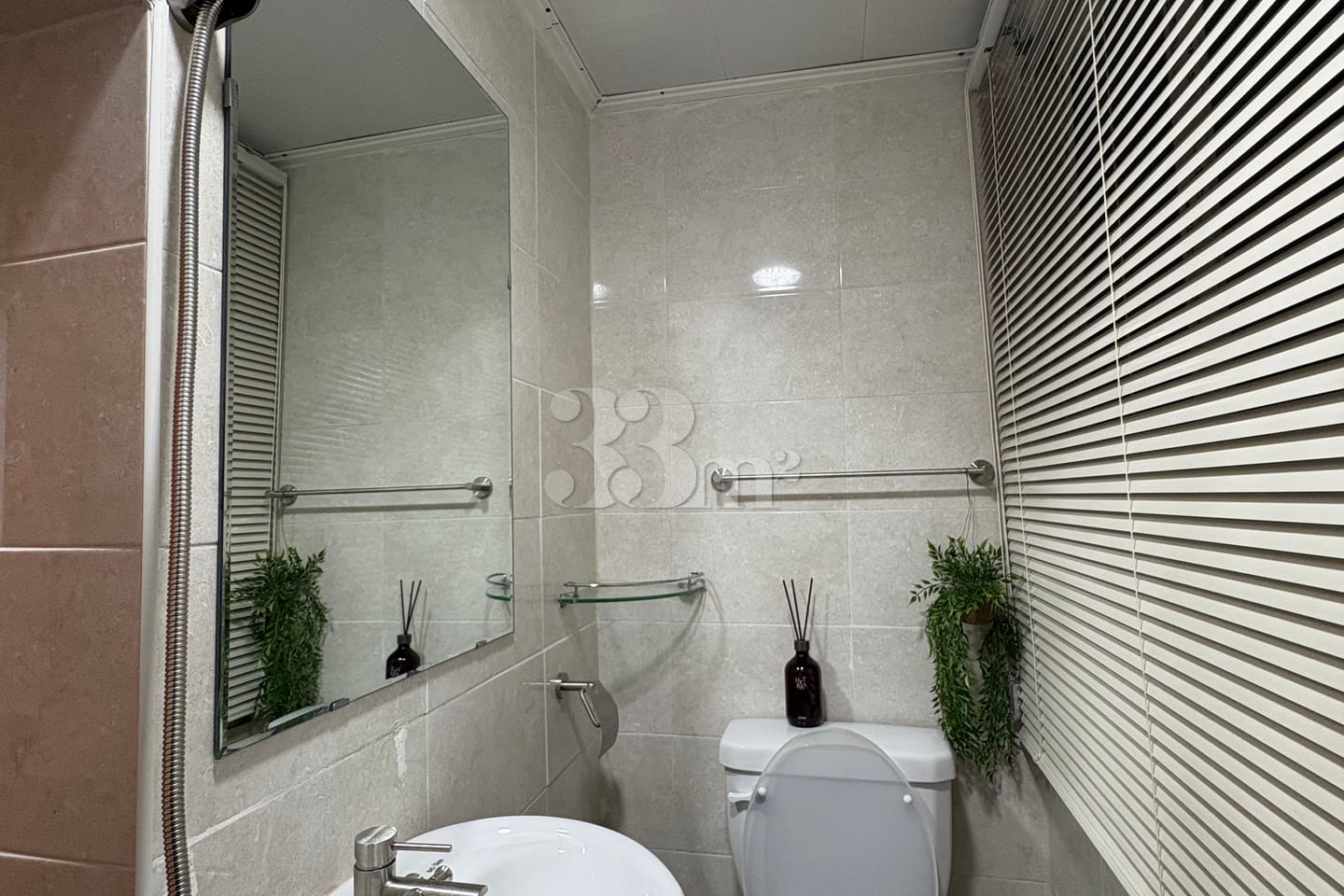 Detached guest house with a rooftop in Mapo 13th image