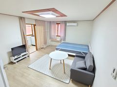 Yongsan Good Studio 303 1th image