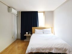 Luxury two-bedroom apartment near Gangnam Sta 2th image