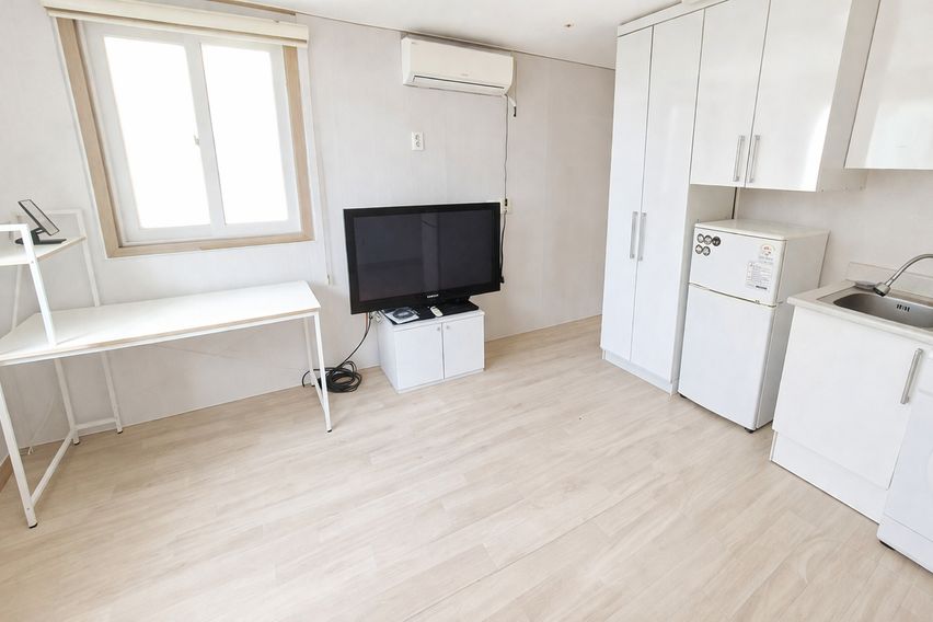 도배새로한 깔끔한 방 0번째 이미지