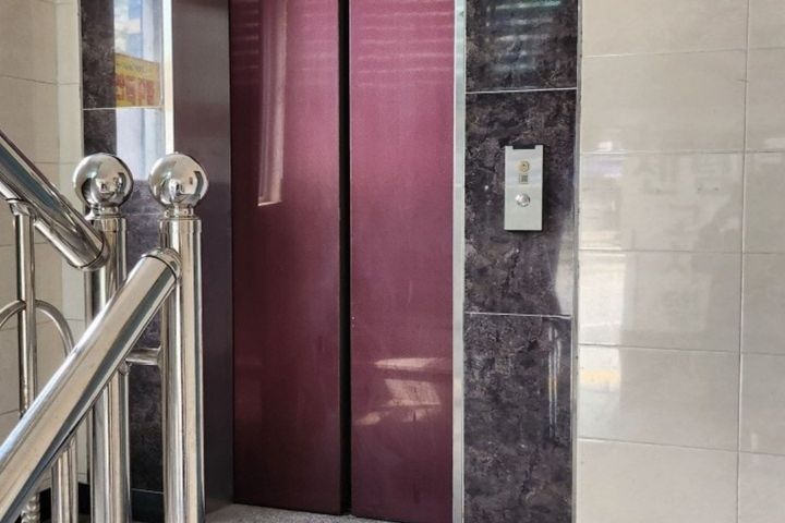 Premium Standard Room 9th image