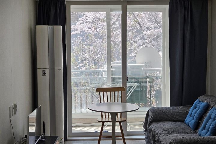 Apartment with a nice atmosphere near Bupyeon 4th image