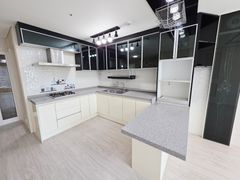 리코팰리스 4번째 이미지
