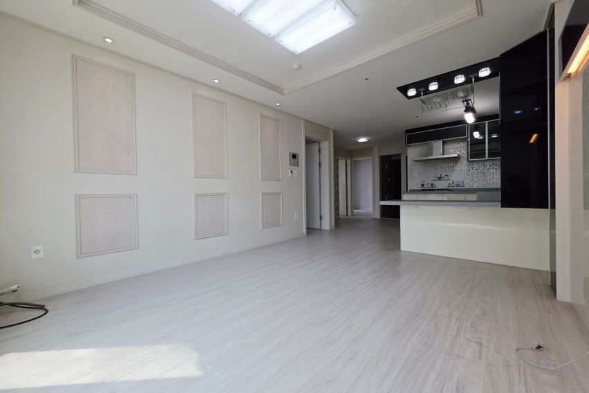 리코팰리스 1번째 이미지