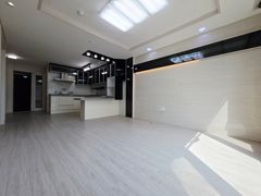 리코팰리스 3번째 이미지