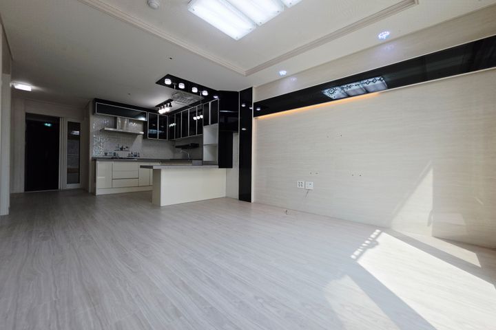 리코팰리스 3번째 이미지