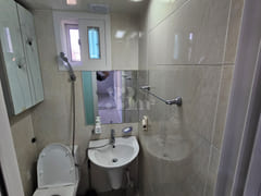 Stylish studio apartment on Dosan-daero 16th image