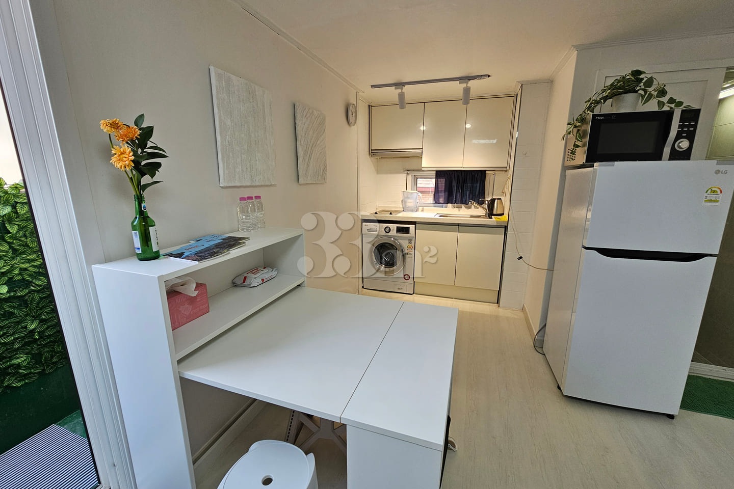 Stylish studio apartment on Dosan-daero 0th image