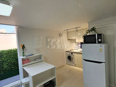 Stylish studio apartment on Dosan-daero 12th image