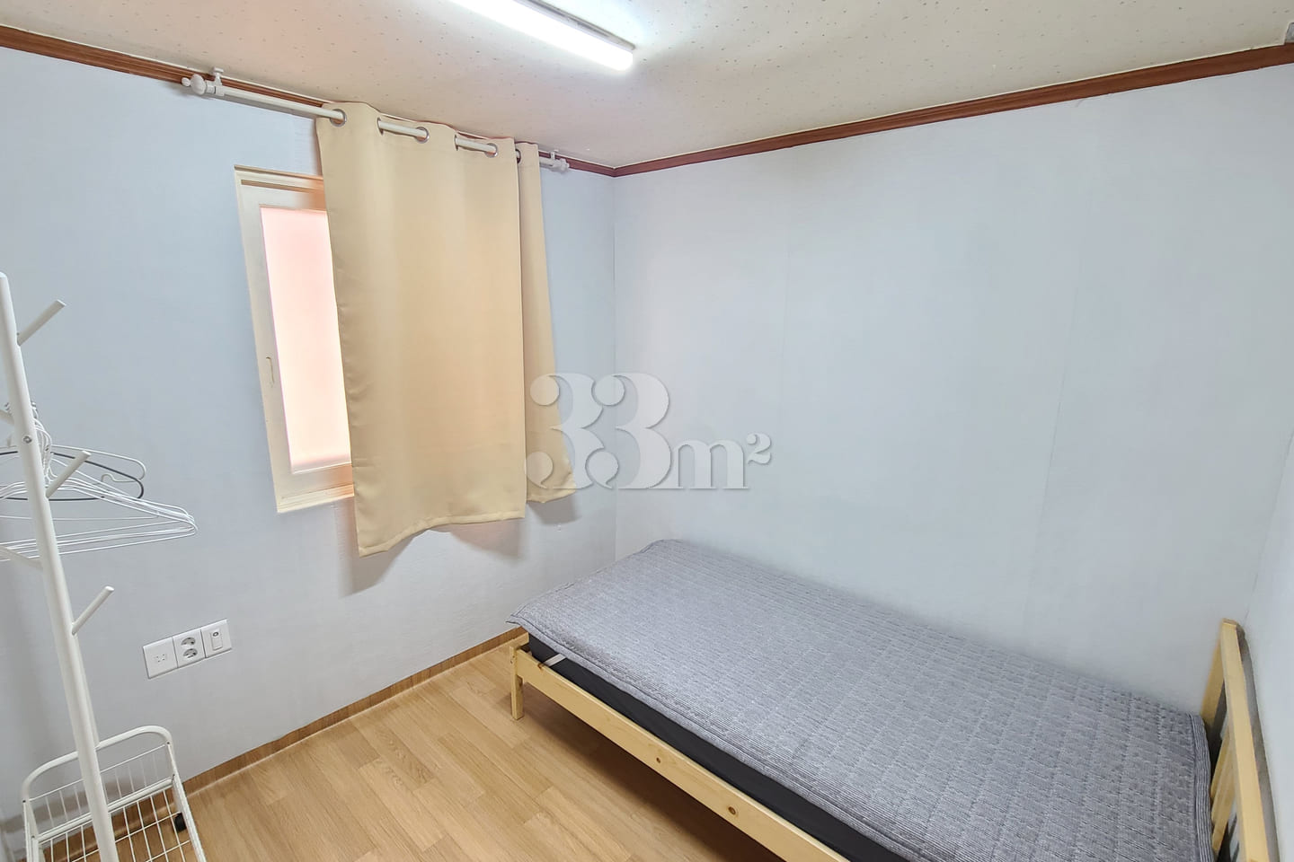 Bible, 2 rooms, 4th floor, 2 2th image