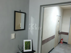 J102 1th image
