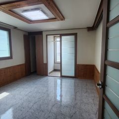 화사하고 아늑한 공간 방 이미지