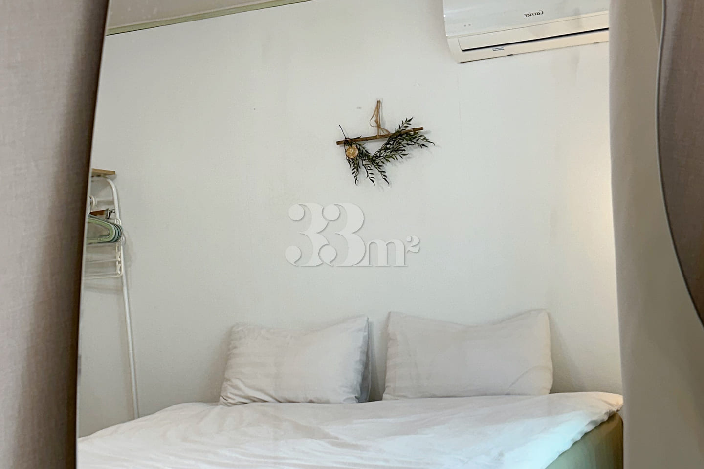 4 min from Hongdae Station / Super King Bed 18th image