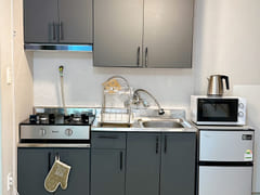 4 min from Hongdae Station / Super King Bed 4th image