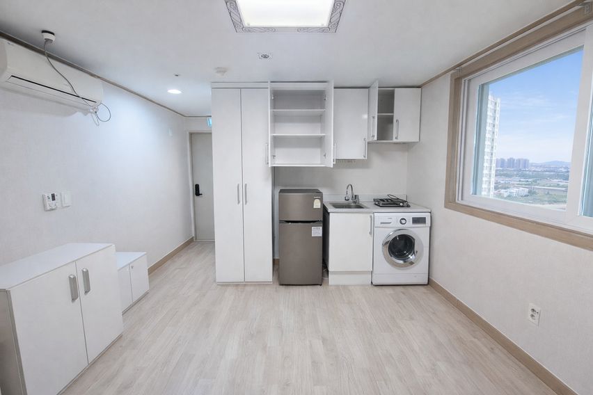 깔끔한 햇살부자 방! 1번째 이미지