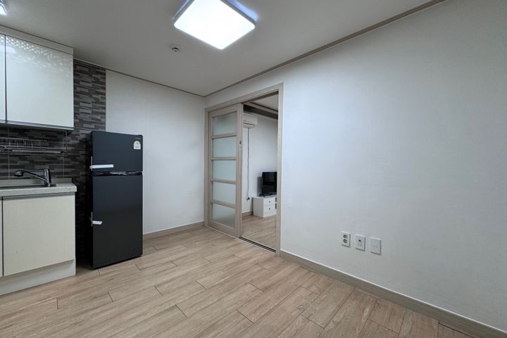 넓은 1.5룸 2번째 이미지