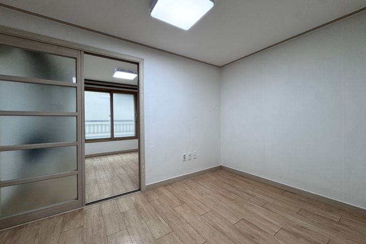 넓은 1.5룸 1번째 이미지