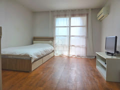Pine House 4th image