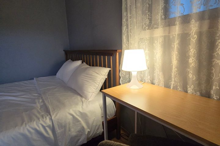Two-room apartment in Yeonhui-dong, near Hong 7th image