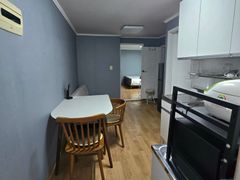 Two-room apartment in Yeonhui-dong, near Hong 1th image