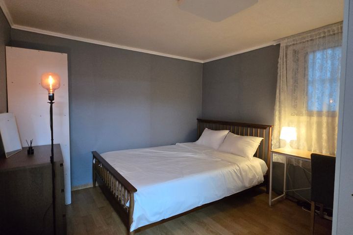 Two-room apartment in Yeonhui-dong, near Hong 3th image