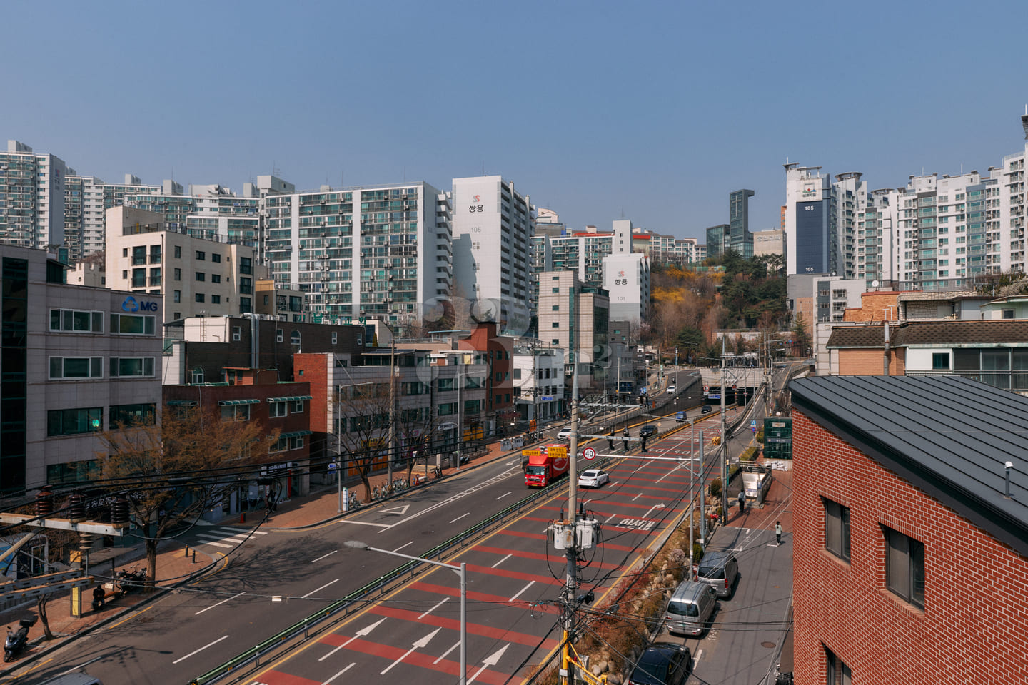 1-minute walk to Line 6, 16 pyeong 16th image