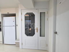 Cozy 3-bedroom unit with central A/C and park 4th image